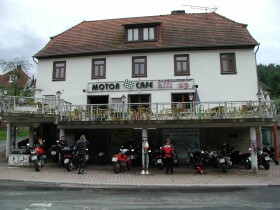 Bikertreff bei "Eddy Edelstahl" in Hesseneck