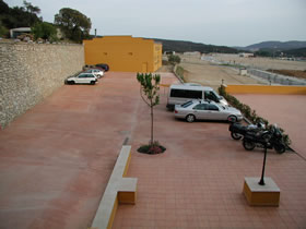 Hotelparkplatz in La Jonquerra
