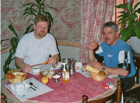 Frühstück in Paray le Monial