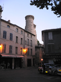 Uzés