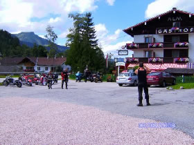 Mittagessen im Almgasthof
